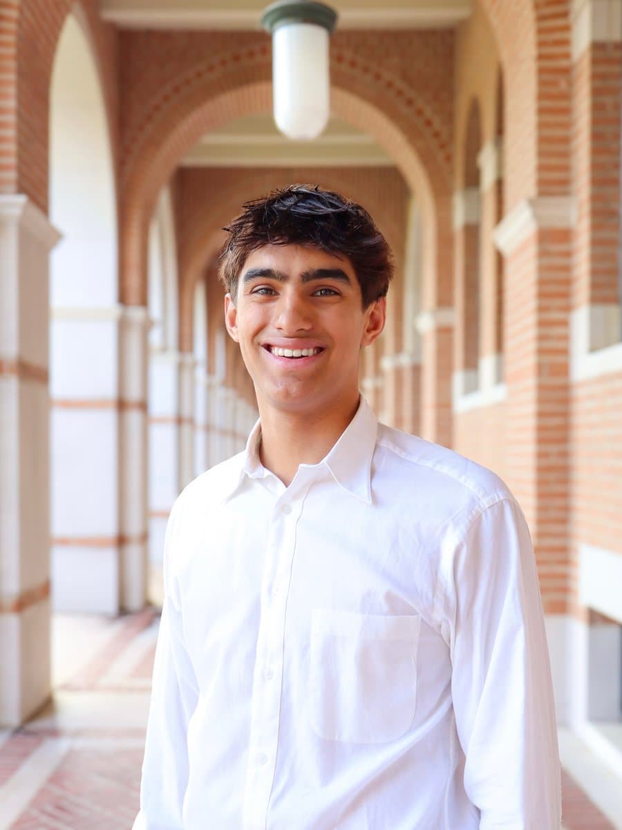 Esteban Olivo Cauberghs